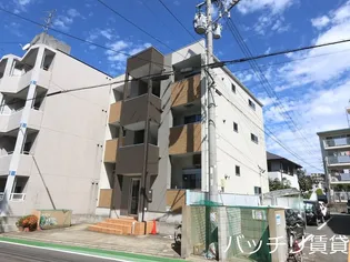 ラ フォルナリーナ壱番館の画像