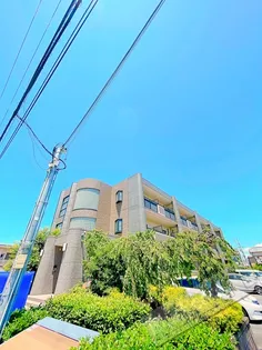 パルクアヴニュ【2階】の外観