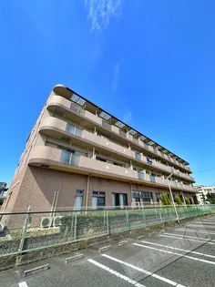 ラ ヴィ カルム【2階】の外観