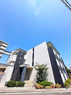 フォンティーヌの画像