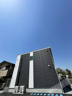 エテルネル8【2階】の外観