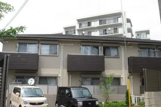 バイブリーコートD棟【1階】の外観