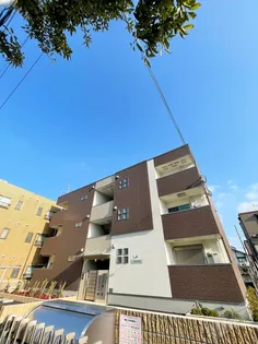 サン・ルーチェ【3階】の外観