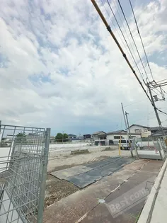 エヌ プラス【2階】の外観