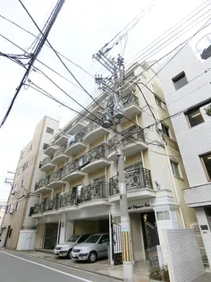 クリスタルエレガンス・EAST【2階】の外観