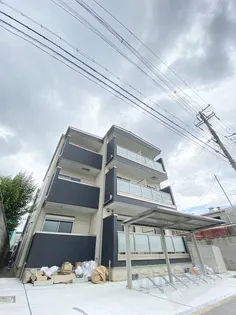 F asecia Rad【1階】の外観