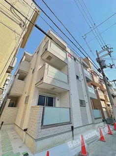 F asecia mira【1階】の外観