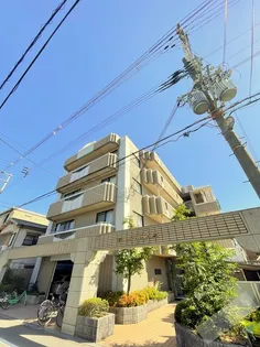 グランディール北畠【4階】の外観