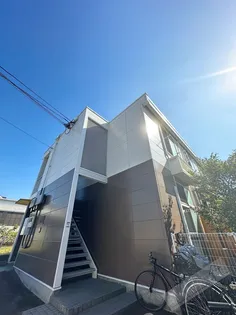 レオパレスもくむく公園前【2階】の外観