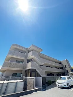 ラ・フォレグラース【3階】の外観