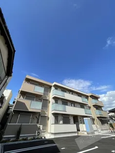 D−room EstX【3階】の外観