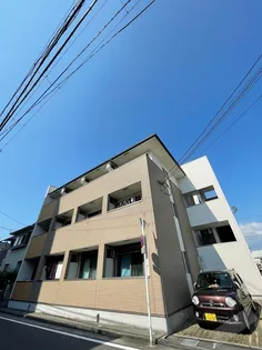 グランピア鳳【2階】の外観