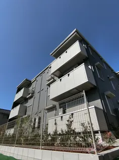 WISTERIAPLACE E B Rの画像