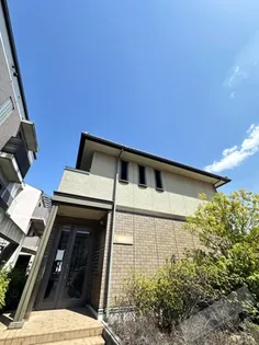 シャイニーパーク【2階】の外観