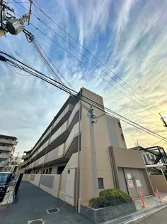 モナーク・シャトー【4階】の外観