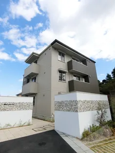 パール コート【2階】の外観