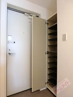 Willet’s 鳳 ウィレッツオオトリ【2階】の玄関