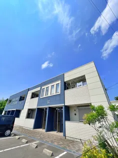 レゴリス【2階】の外観