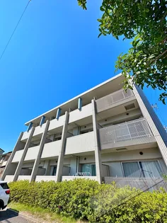 フランディル【3階】の外観