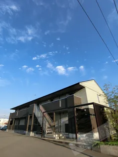 パインズコートⅤ【2階】の外観