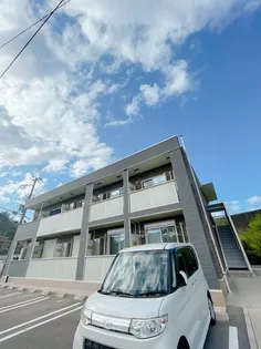 アルヴィータ【2階】の外観