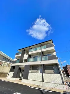 ボナ・フォルトゥーナ【2階】の外観