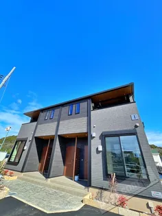 ディモーラ【1階】の外観