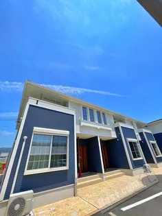 ニューヴェルデⅡ【2階】の外観