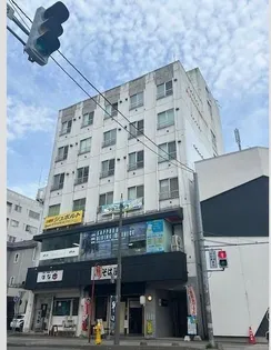 アルファビル大通西17【4階】の外観