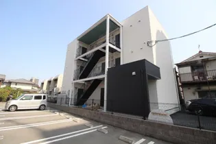 パインウエスト【2階】の外観