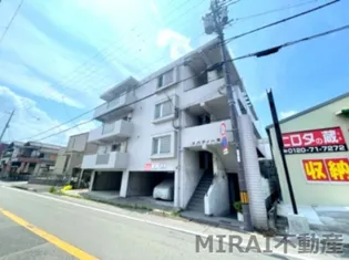 リバティ青山【3階】の外観