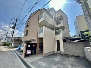 トレイズ【4階】の外観