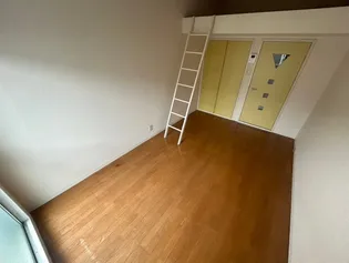 ロフティ北花田【4階】の居間