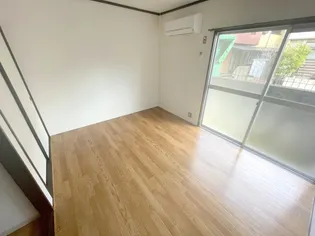 ハイツ高屋【1階】の外観