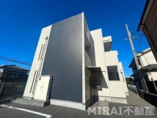 ヒルハイツ高鷲【1階】の外観