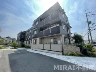 グロリアハイツ はびきの A棟【3階】の外観