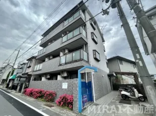 アジュール【1階】の外観