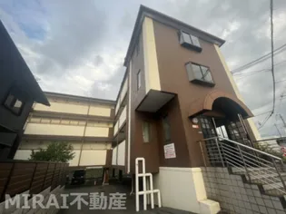 リベラルコートの画像