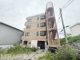 白石マンション【4階】の外観