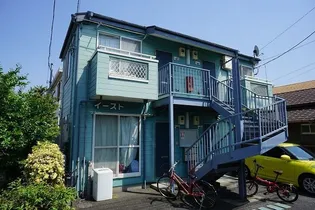 イースト【1階】の外観