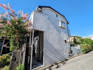 ホワイトハイツ【2階】の外観