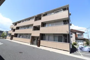 ブラウフォーゲル A【202号室】の外観