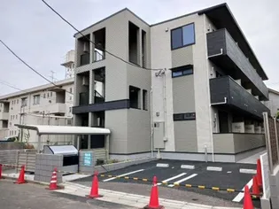 ヴィラージュ【1階】の外観