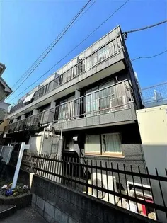 ラべ梅園【2階】の外観