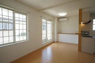 エテルノ トミー【2階】の内装