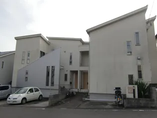 レイナス【1階】の外観