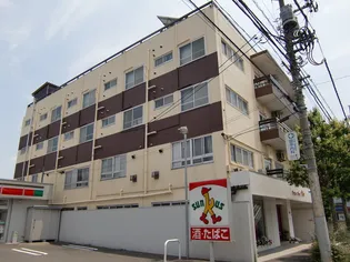 レディース・ビレッジ ヨシトモ【3階】の外観