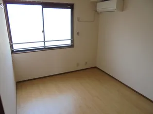 ファミール豊田【1階】の内装