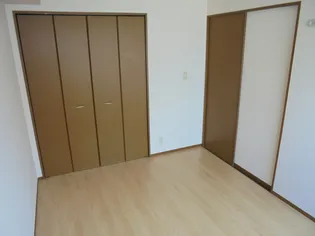 ファミール豊田【1階】の内装