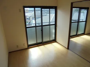 ファミール豊田【1階】の内装